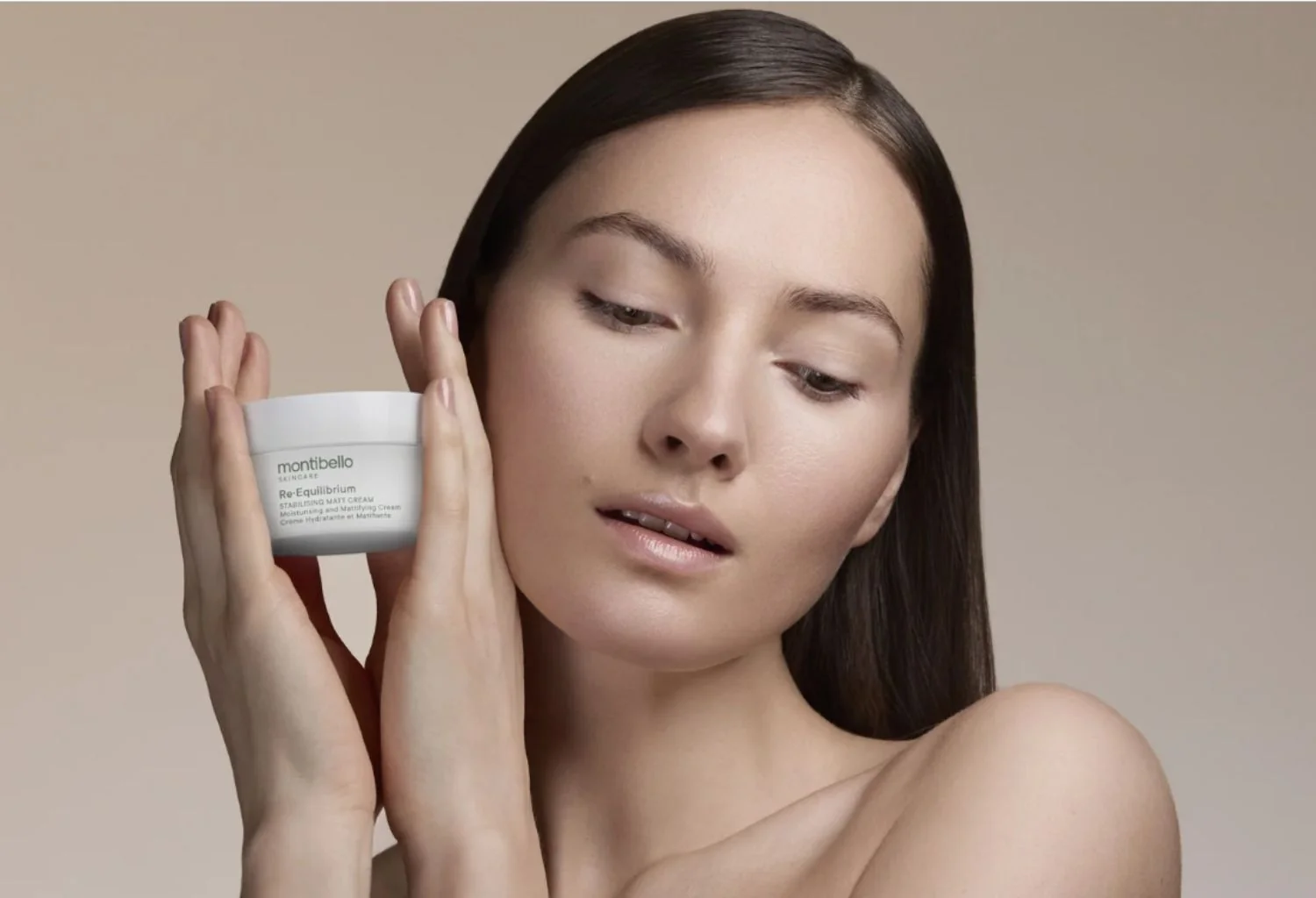 Crema Montibello Re Equilibrium para piel grasa aplicada en rutina de cuidado facial profesional