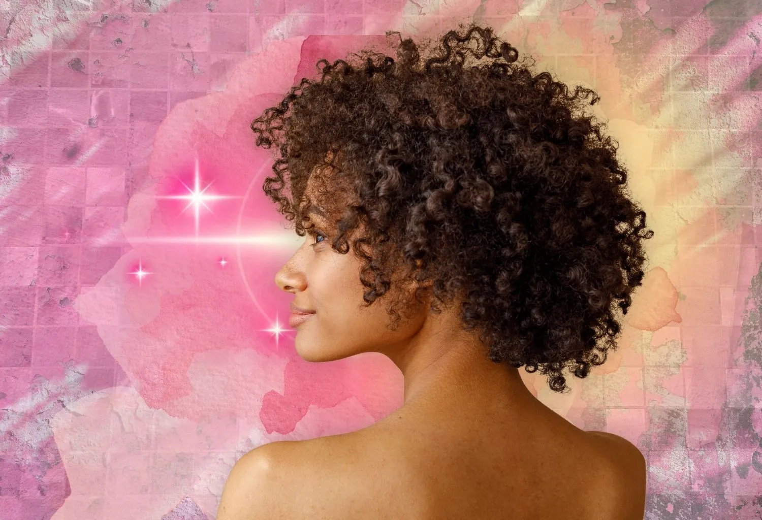 Cabello rizado hidratado y definido con mascarilla capilar específica para rizos y método curly