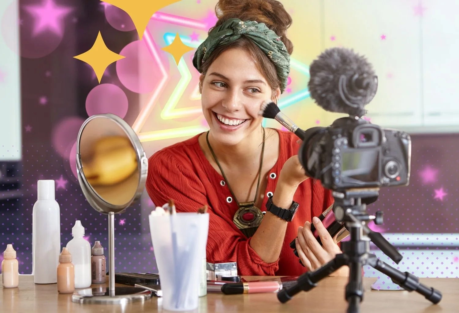 Creadora de contenido aplicando maquillaje frente a una cámara profesional para grabar vídeos beauty y maquillaje HD.