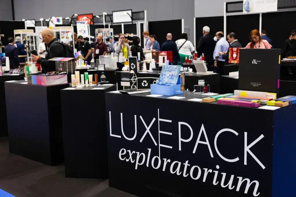 Luxe Pack Exploratorium y las innovaciones en packaging cosmético Expositores de packaging cosmético y soluciones innovadoras presentadas en la feria Luxe Pack Exploratorium.