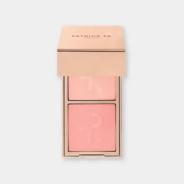 Patrick Ta Transition Blurring Blush Duo – Shy at First Transition Blurring Blush Duo de Patrick Ta en el tono Shy at First