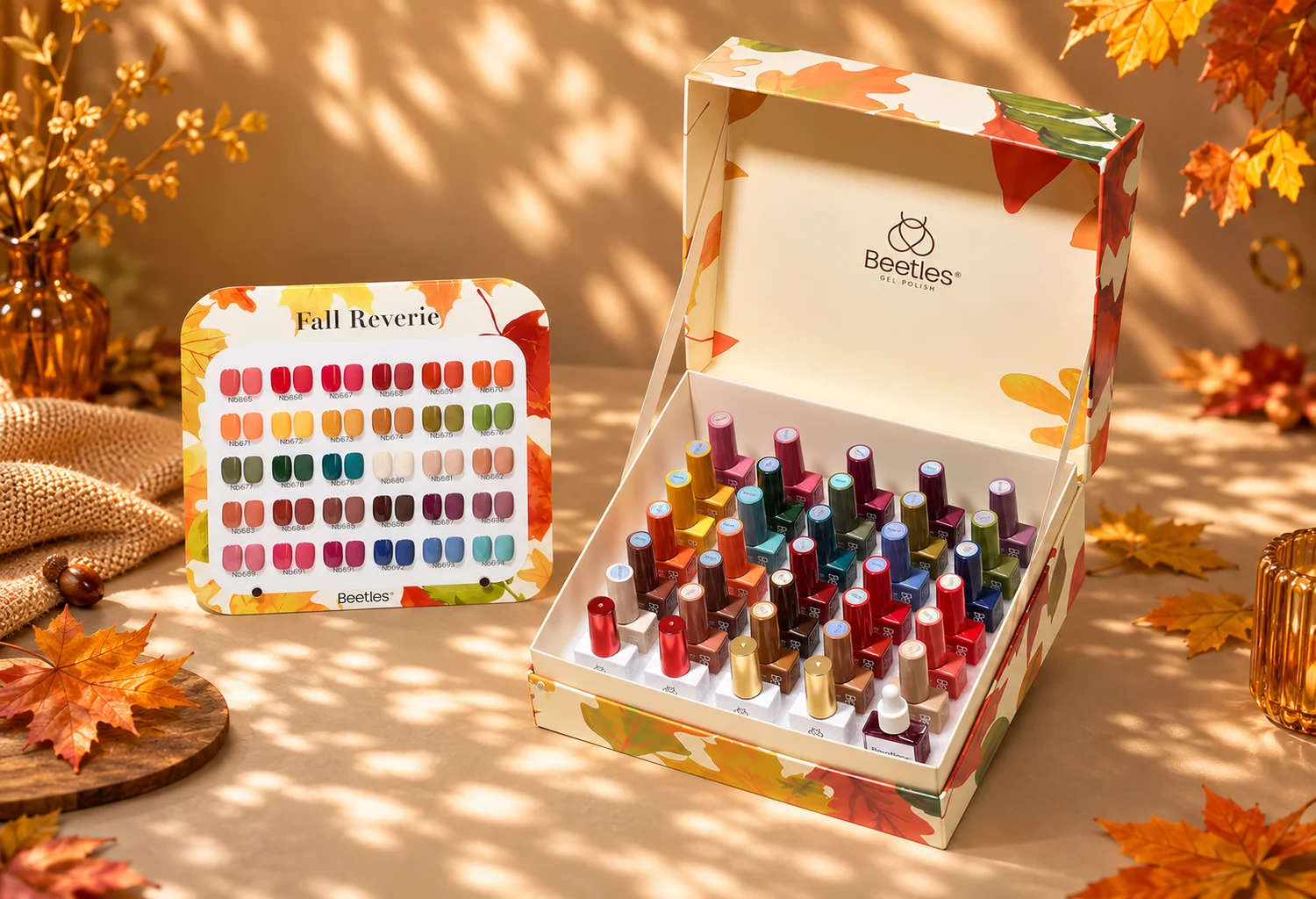 Kit Beetles Retro Reverie abierto con sus esmaltes y carta de tonos otoñales
