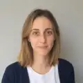 Retrato generado de Irene, redactora de Noticias Belleza