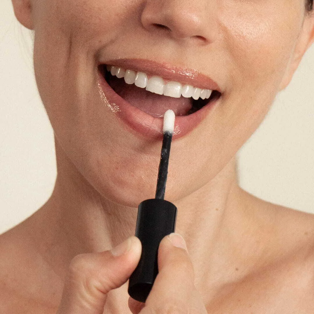 Aplicación de un cosmético labial en una fotografía de LICO