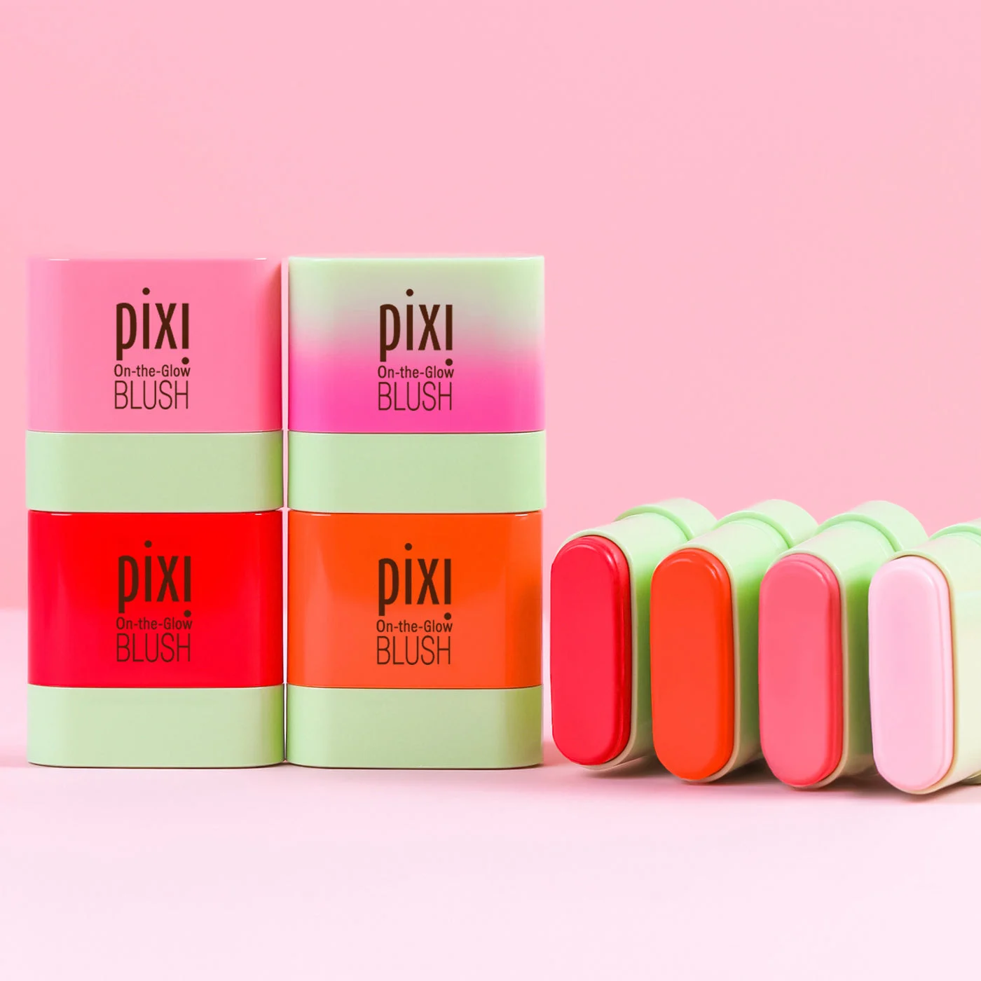 Coloretes compactos Pixi con tapas de distintos colores