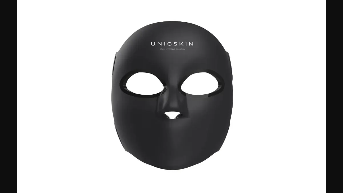 Máscara LED negra UNICLED 5.0 Centurion Korean Mask de UNICSKIN
