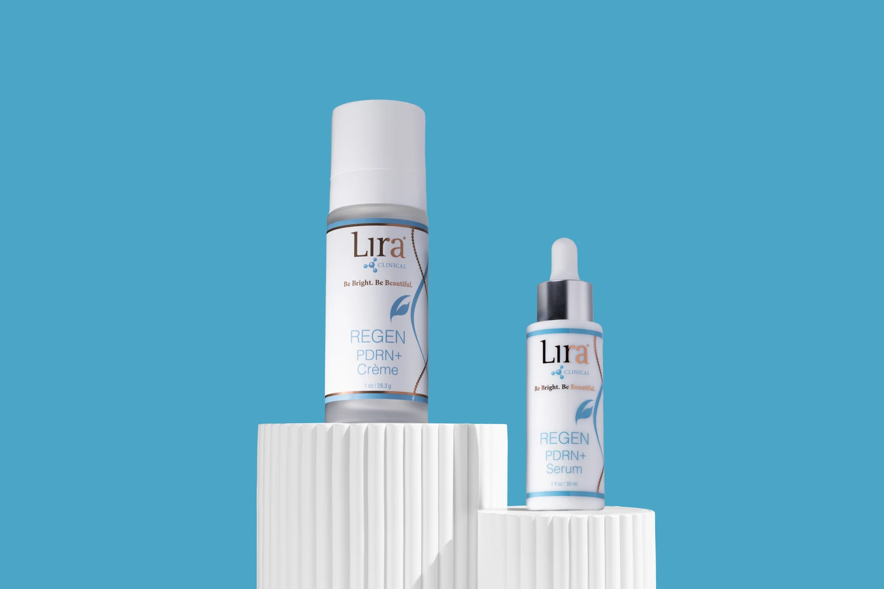 Sérum y crema de la línea REGEN en la campaña de Lira Clinical