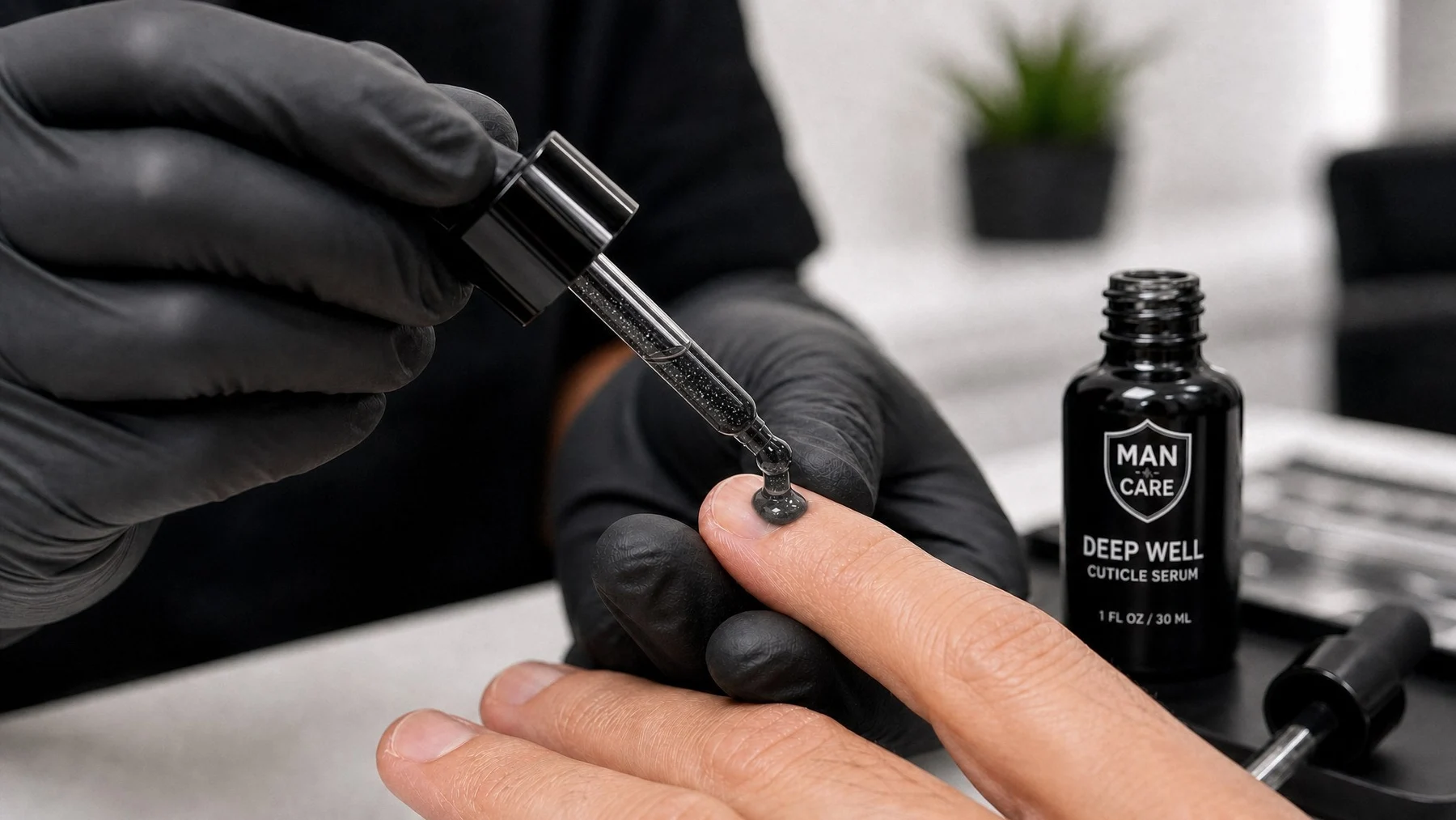 Sérum para el contorno de las uñas de MANACARE