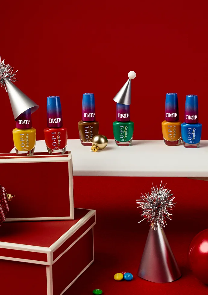 Los seis colores de RapiDry en la campaña OPI x M&M’s