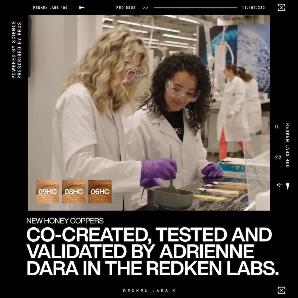 Adrienne Dara y equipo en el laboratorio de Redken durante la campaña Honey Coppers