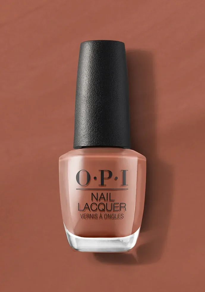 Esmalte OPI Chocolate Moose con tapa negra